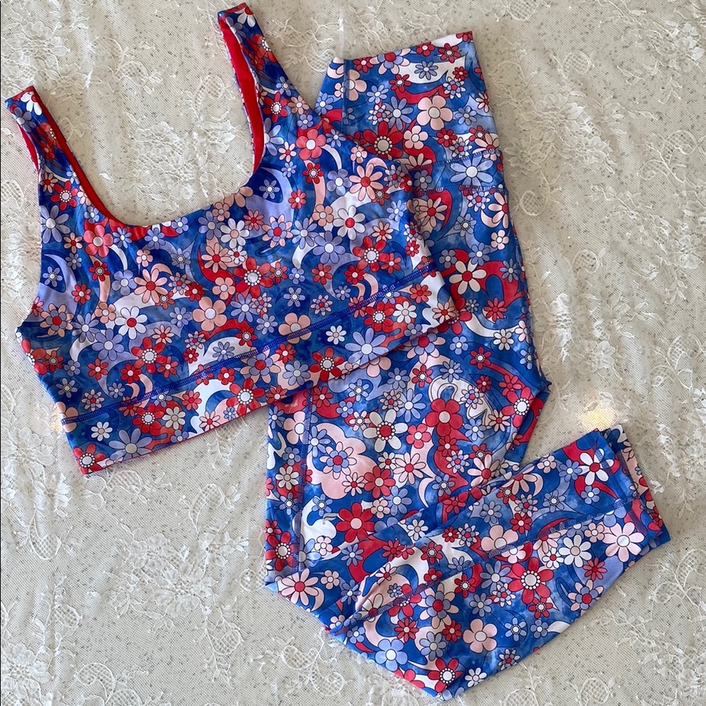 Fabletics Pure Lux Floral Print Women's Workout Set